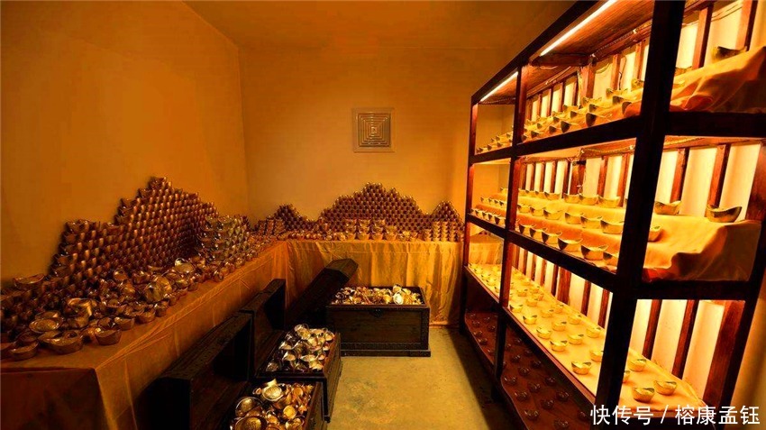 痴迷|明朝最大的奸臣，一生痴迷权利，锦衣卫抄家时，发现家产还没清官