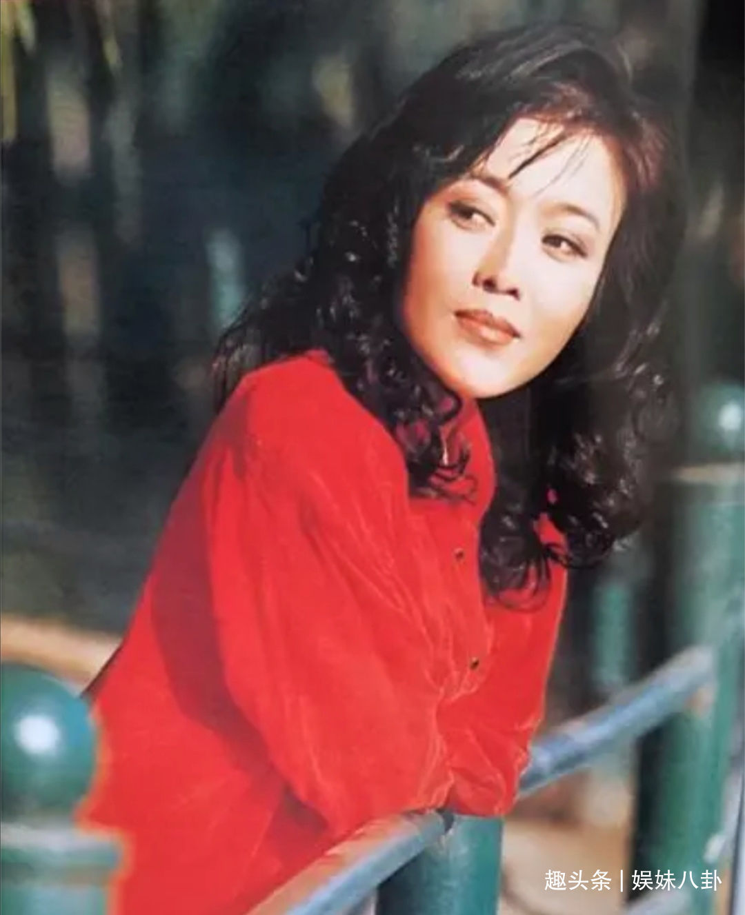 曾為孫紅雷嚮導演下跪 卻被鞏俐挖牆腳 揭秘丁嘉麗不為人知一面 中國熱點 曾為孫紅雷嚮導演下跪 卻被鞏俐挖牆腳 揭秘丁嘉麗不為人知一面 中國熱點