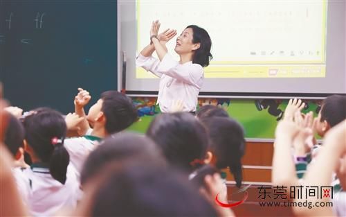 让音乐与健美操齐舞飞翔