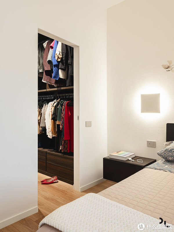 装修|90后丁克一族夫妻的家,装修审美太独特,入户后我被深深吸引了