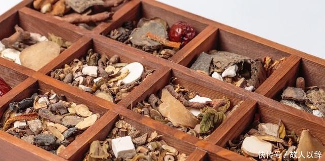 肛门坠胀|祛湿别再“迷恋”薏米了!医生几个祛湿方,帮你带走全身湿气!