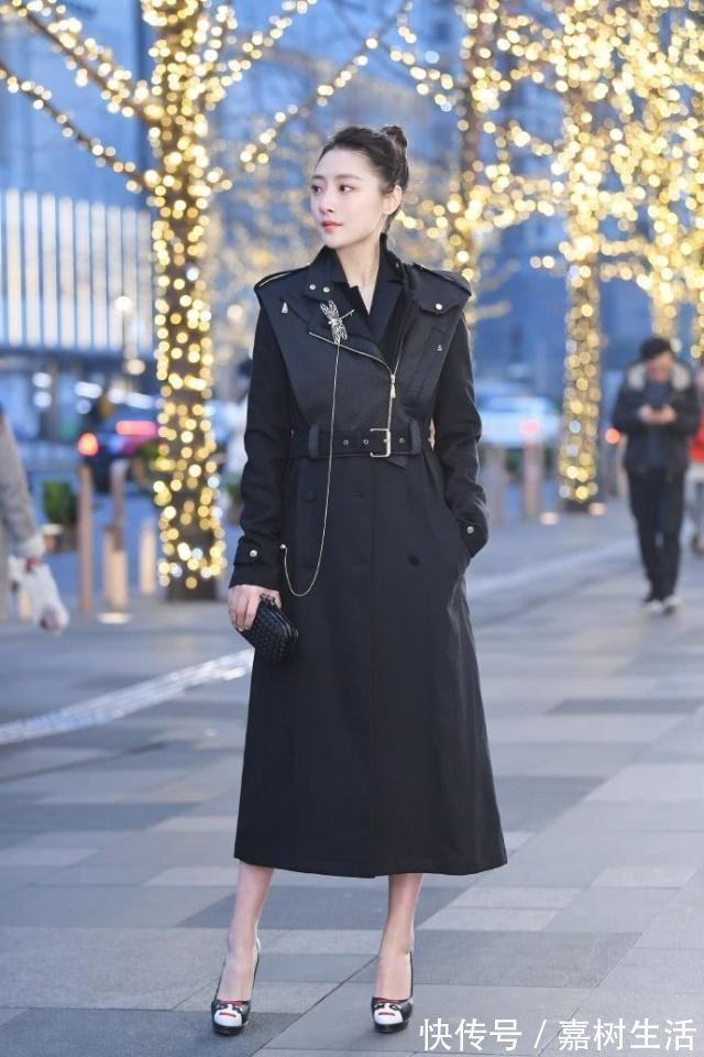 优雅|连衣裙打造完美身形,非常的优雅清新,展现你对时髦的态度