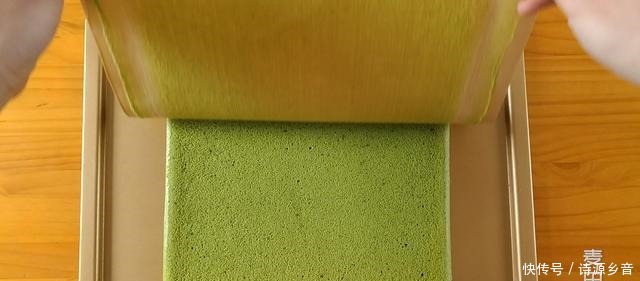 一起来做抹茶蛋糕卷吧，漂亮毛巾面，一卷就成功