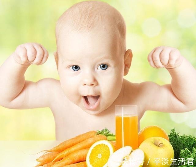 小知识|宝宝为什么爱吃手和脚面对这种情况,我们该这样处理!