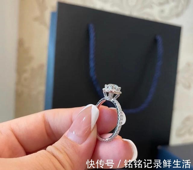 小疯 钻戒为啥好多人不戴原因有三,你可能还不知道!
