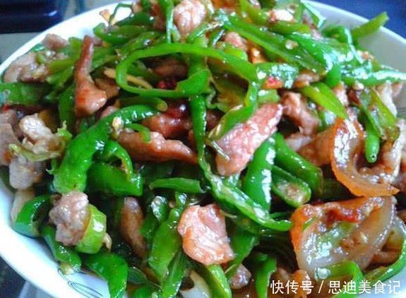 放盐|炒猪肉时,先放盐还是先放酱油我一直弄错,难怪肉很柴