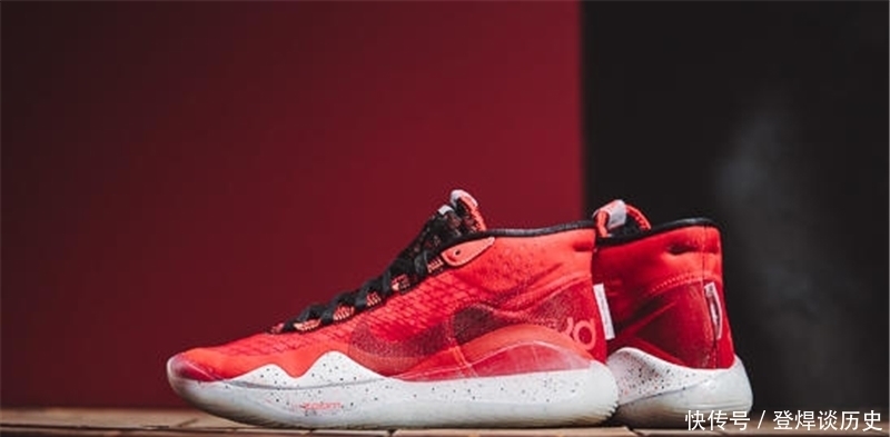 盘点|“真香”战靴舍我其谁?盘点五双“真香”战靴,“让人深深着迷”!