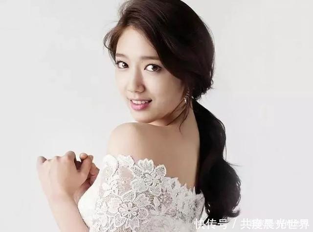 烫发|女人过了40岁,过年别烫“大妈卷”,这4款更适合走亲访友