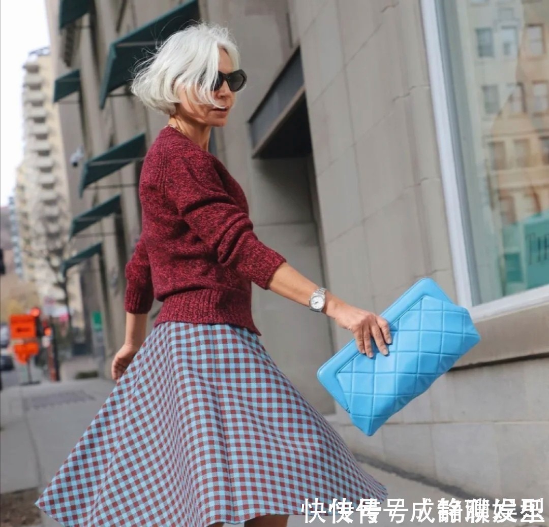 单品 年过六十也不放弃爱美?看看这位奶奶的洋气穿搭,时髦减龄又有范