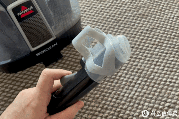 清洁液|GT在家 篇四十五:是否值得买?看必胜二代布艺清洁机能否让地毯、沙发焕然一新?