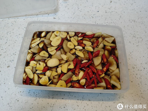 酒店里不外传的秘制酱萝卜，泡半天就能吃，酸甜微辣嘎嘣脆