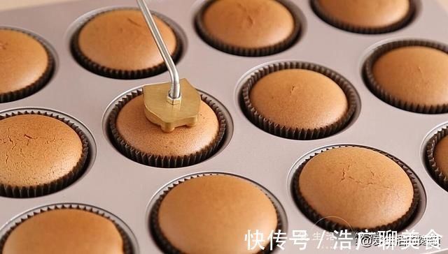 可可杯子蛋糕的做法，不裂不塌，注意这几点，小白也一次成功