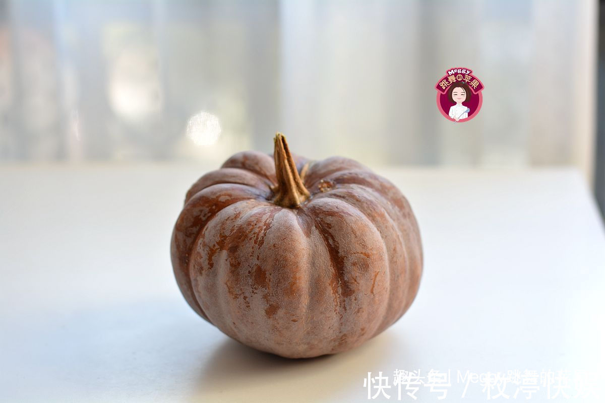 香甜|只需一次发酵的南瓜刀切馒头，全程节省60分钟，香甜暄软真漂亮