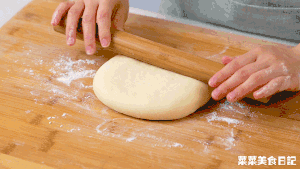 平底锅特色早餐【蒙古奶酪饼】！柔软爆浆会拉丝，超简单！