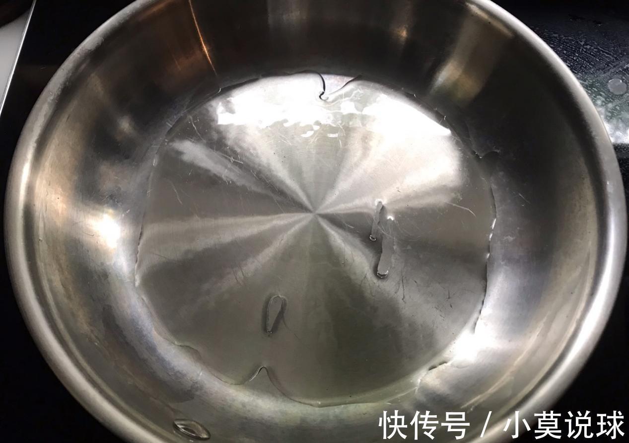 家常银鱼煎蛋，很适合做早餐，10分钟就搞定，鲜嫩好吃