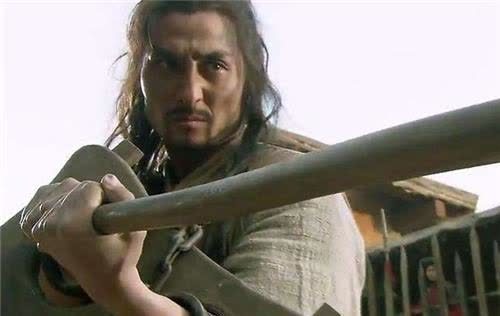 天罡三十六星@首位战死的天罡好汉,林冲也打不赢他,他死后宋江便兵败如山倒