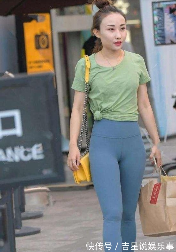 秋天 瑜伽裤可谓衣橱中的经典,穿搭组合很加分,魅力十足,气质可加