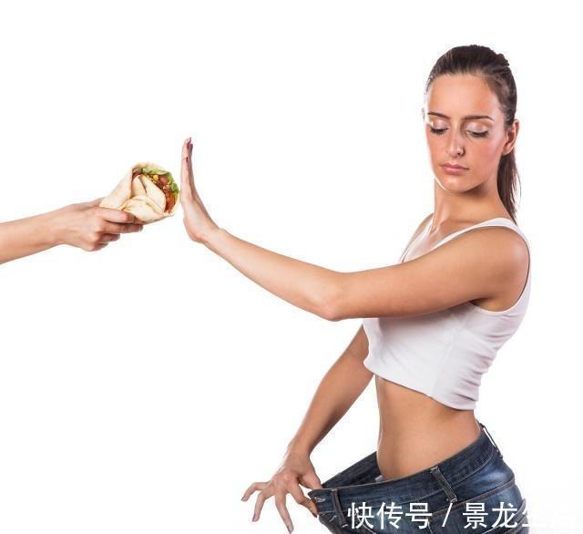 喝水|减肥先“减胃”,女人饭前如果做好这3点,体重或许悄悄降下来