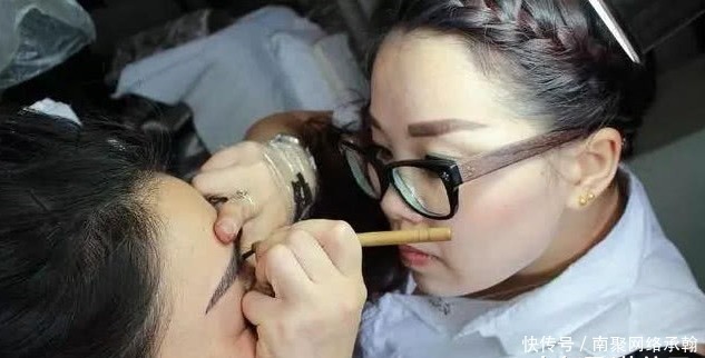 美容师透露：为什么我不建议女人纹眉，原因有3点，看完就懂了