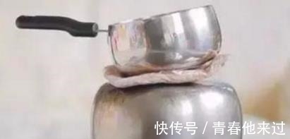钢锅|冰箱拿出冻肉似“石头,别用水泡!厨师教你一招,立马融化还新鲜