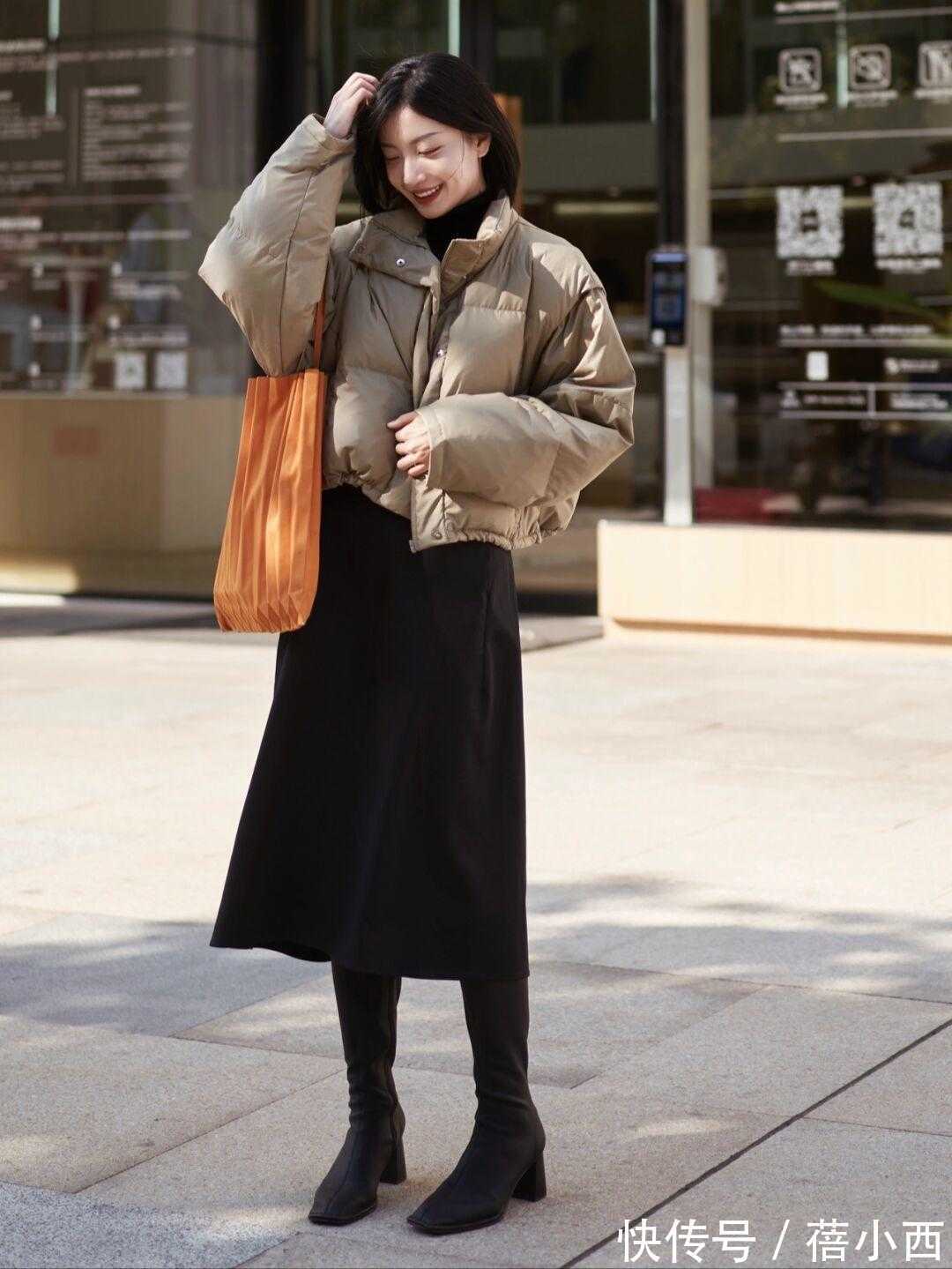 小白鞋|想穿羽绒服的女生看过来,分享4组极简风穿搭look,让你告别臃肿