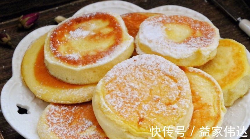 不用烤箱的小蛋糕,平底锅就能搞定,口感非常细腻,好吃不上火