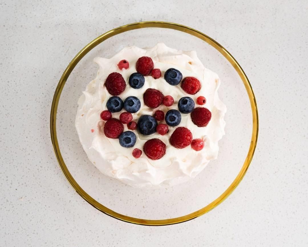 奶油|新西兰国宝级甜品—帕夫洛娃蛋糕,口感绝佳的酥奶油蛋糕