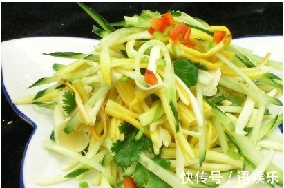 金针菇配一宝，少往医院跑，多吃美容瘦身降三高，营养价值非常高