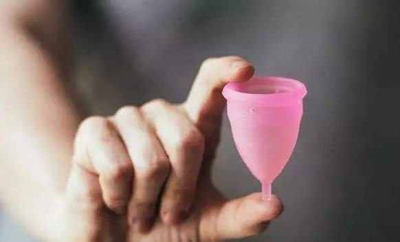 月经|月经量少是衰老前兆,坚持吃此物,滋养卵巢,延缓衰老,年轻常驻