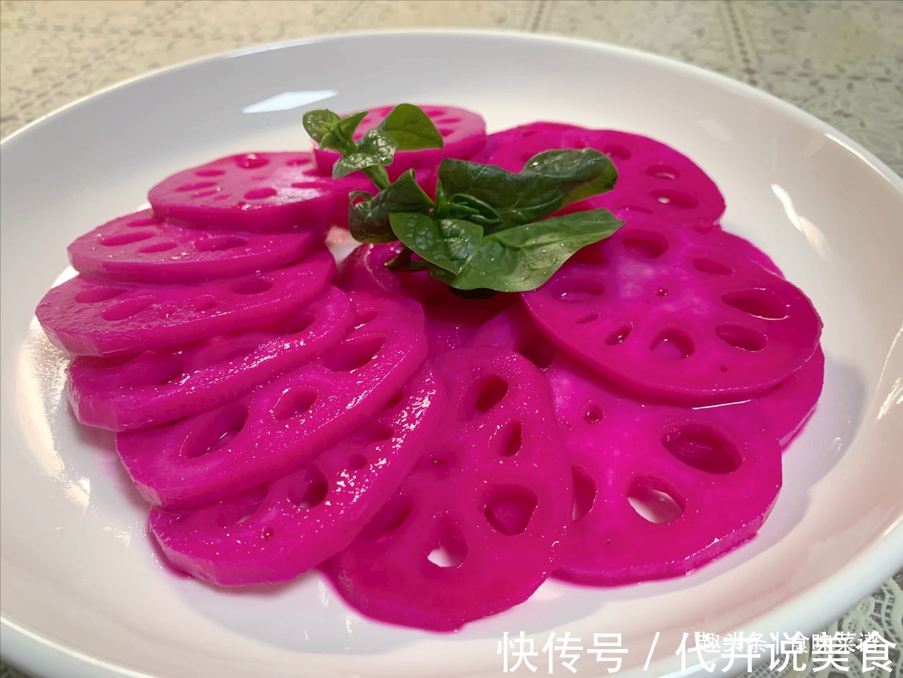 莲藕养生建议多吃莲藕,不炖不炒不凉拌,营养美味,每周必做一次