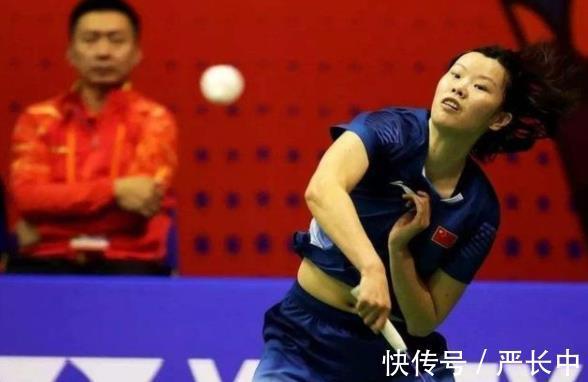 女单|王炸组合!国羽奥运冠军+世界冠军夫妇晒全家福,一家3口画面温馨