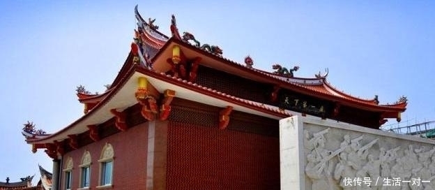  座寺庙|这座庙宇被称为“天下第一庙”，因为他不供奉神或佛