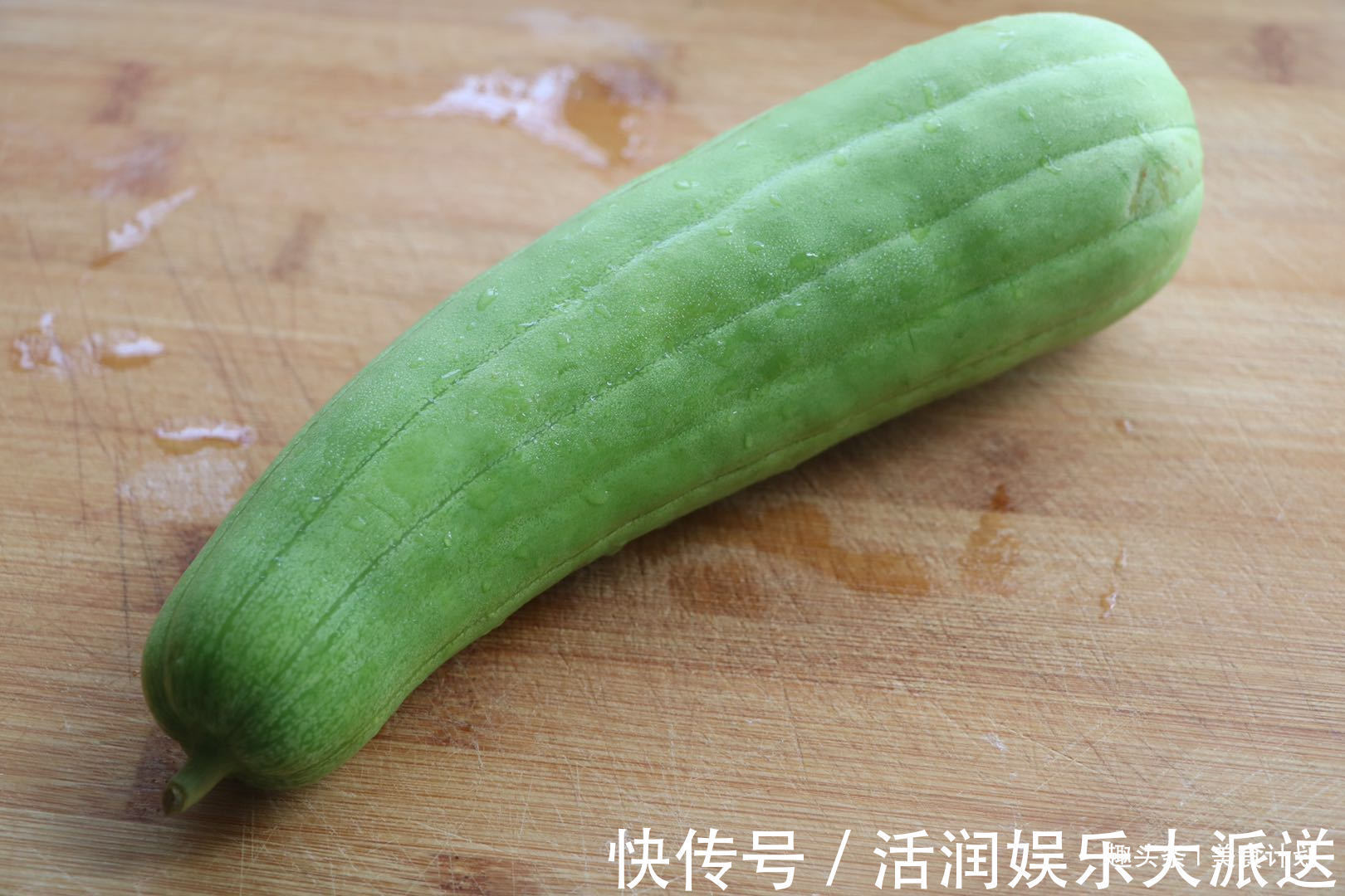 清热解毒|夏天别只知道凉拌黄瓜，比黄瓜更脆爽的凉拌菜，多吃清热解毒！