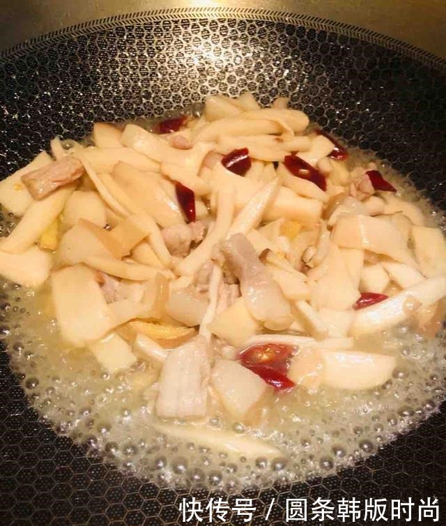 立冬前后,这种蔬菜正当时,比海参鲍鱼还鲜美。只要5元买1斤!