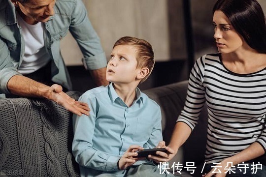 生长发育|看着孩子整日沉迷手机游戏我着急上火,有没有同款,该怎么办