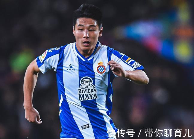 阿斯顿维拉|足坛刺激一夜:欧冠4大豪门赢球,曼联2-0到2-2,武磊错失绝平球