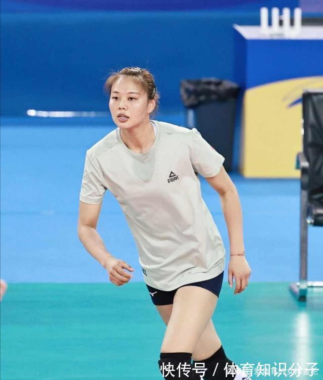 变阵|中国女排新周期要变阵:里约体系不适用!二传接应副攻都要变化!