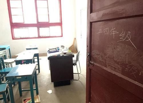 操场 山海情,白校长一“错”再“错”,愤怒地揭开农村教育的遮羞布!