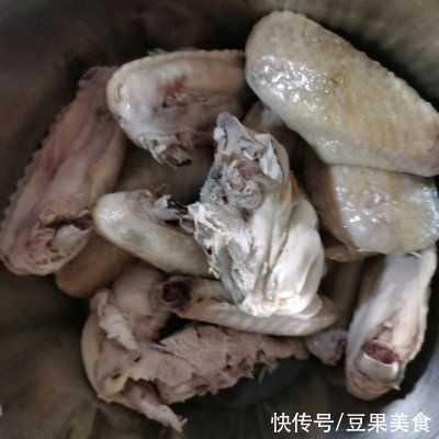 10分钟快手菜人人都爱的～可乐鸡翅，做饭不发愁