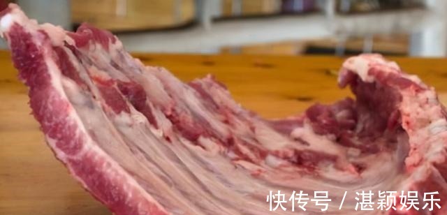 买排骨时,要分清“前排”和“后排”!二者差别很大,弄懂了再买!