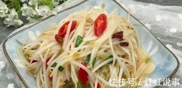 炒豆芽,焯水还是直接炒第1步就错,难怪豆芽不脆爽出水严重!