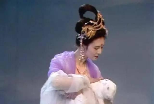 八戒为何成不了佛?他腰间的宝贝暴露了他的身份,如来都害怕