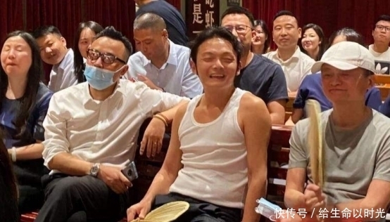 小吃|中国最牛路边摊,星巴克都干不过它,一天营业额上亿