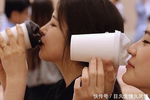 喝杯咖啡就能体验“接吻”的乐趣,你想不想试试?