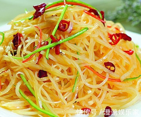 红辣椒|不粘锅、口感脆,酸爽开胃,吃多少都不腻,孩子还能多吃一碗饭