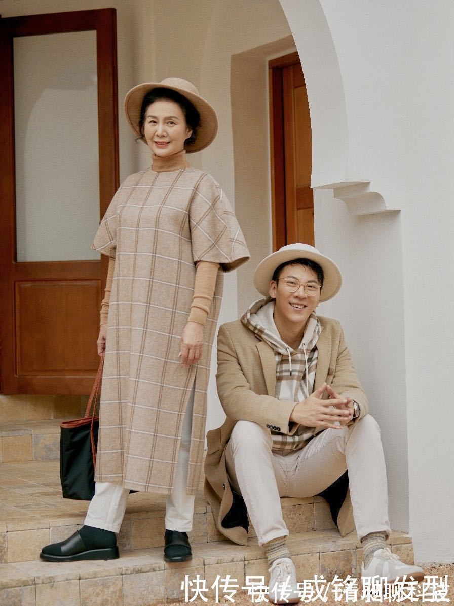 优雅 这位60岁奶奶的穿搭真讲究,优雅知性时髦有魅力,气质不输年轻人