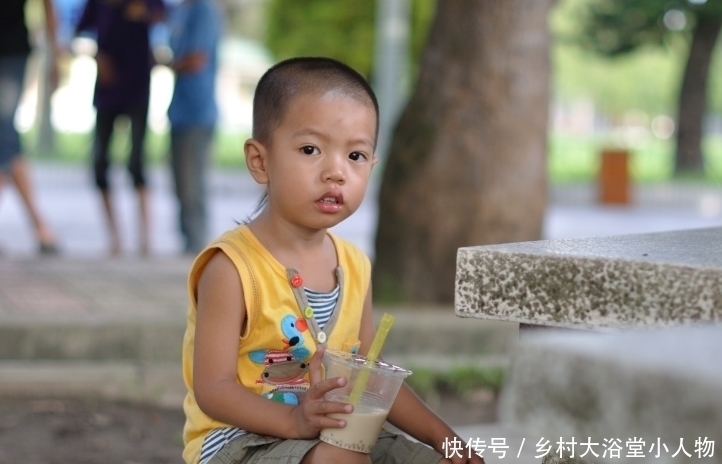 这3种饮品,就算孩子死缠烂打,家长也不要轻易给孩子,危害太大