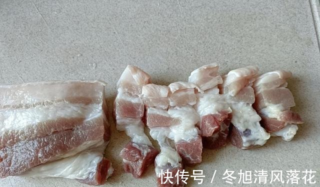 这菜含钙丰富却常被忽视，钙是猪肉8倍，才8元一斤，冬补要常吃！