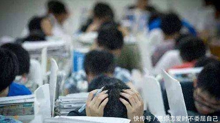 习惯|熬夜学习已经习惯,这样没有用,熬夜会让孩子变傻!