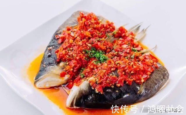 步骤|做剁椒鱼头时,很多人省略了一个步骤,所以做出的鱼头不入味